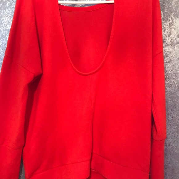 Cute Sweater 🥰 - Picture 2 of 4